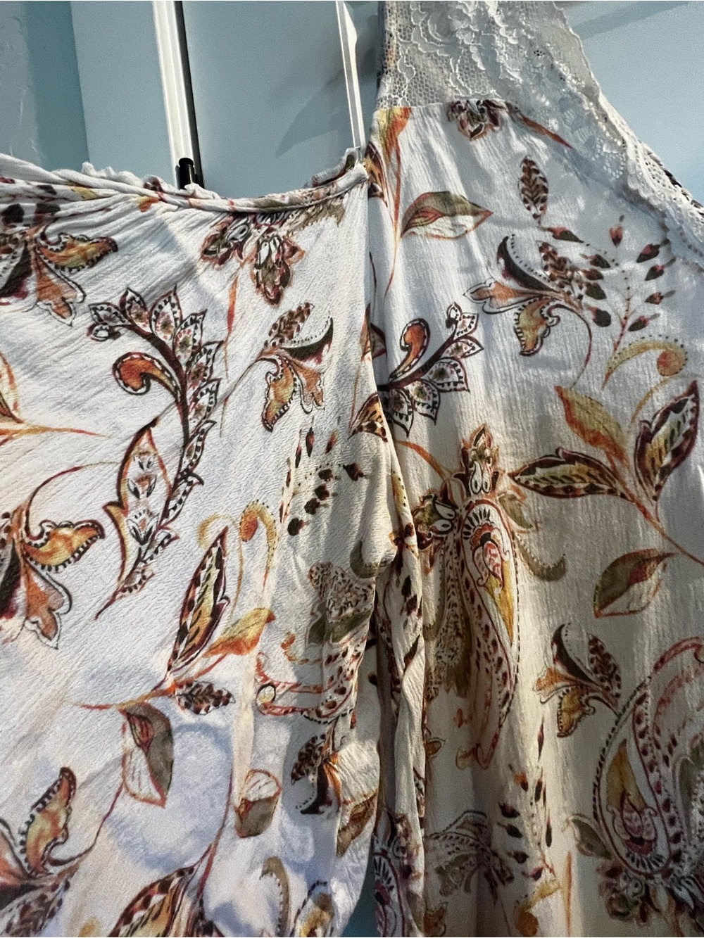 Free People Boho Paisley Cold Shoulder Lace Blouse | Large EUC Hi Low Flowy - Picture 5 of 7